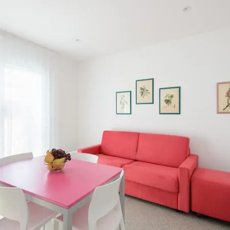 Colorful In Lignano Apartment *