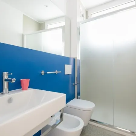 Apartment Colorful In Lignano